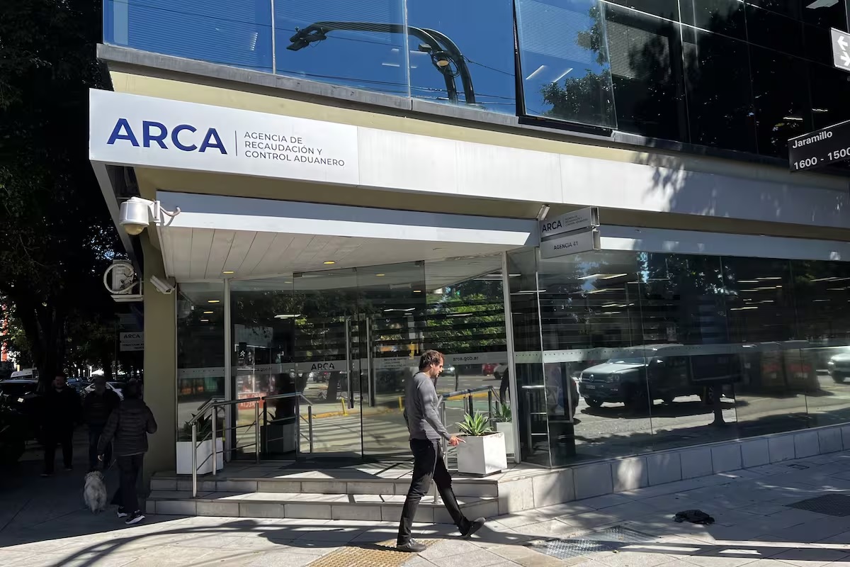 La recaudación cayó por noveno mes consecutivo: en abril, bajó 3,8%