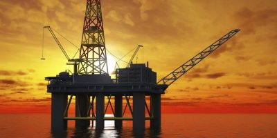 El petróleo crece más de 3% por expectativas de una nueva caída de inventarios