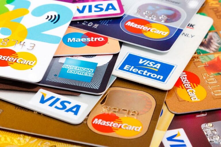 Tarjetas: el crédito le ganó terreno al débito