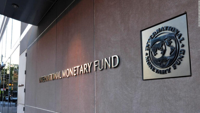 El FMI desembolsó US$ 3.980 millones tras aprobar la primera revisión de cuentas públicas