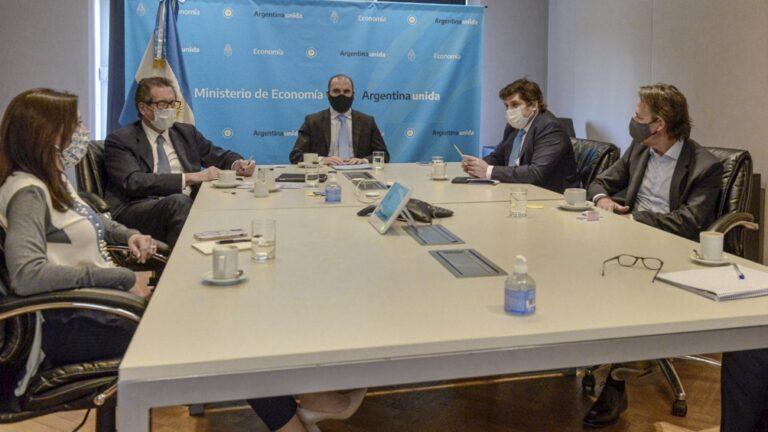 La primera misión del FMI para alcanzar un nuevo programa terminó hoy