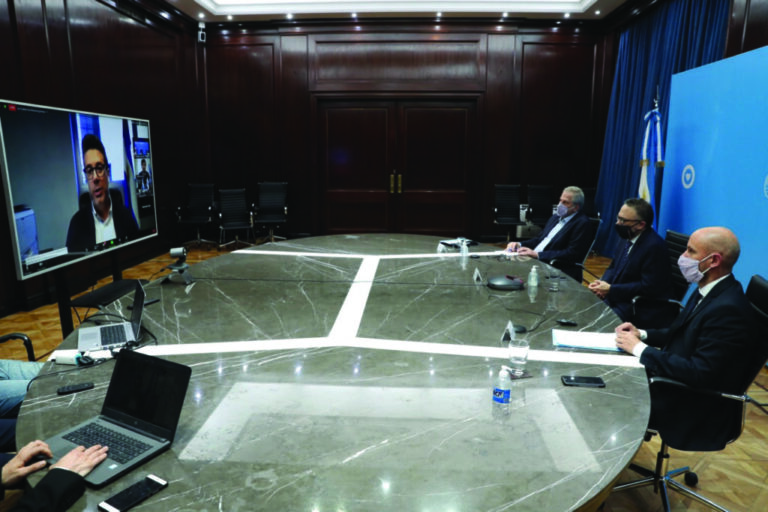 Kulfas invertirá $20.000 millones para potenciar las pymes exportadoras