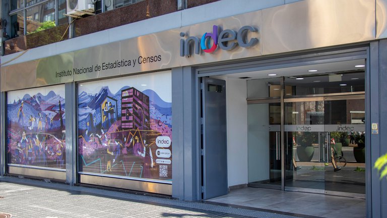 Alquileres, expensas, prepagas y transporte público: todos los aumentos que llegan en agosto