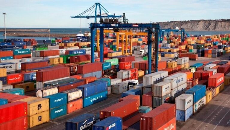 Importaciones de energía caen más de u$s700 millones y Sergio Massa promete analizar cepo