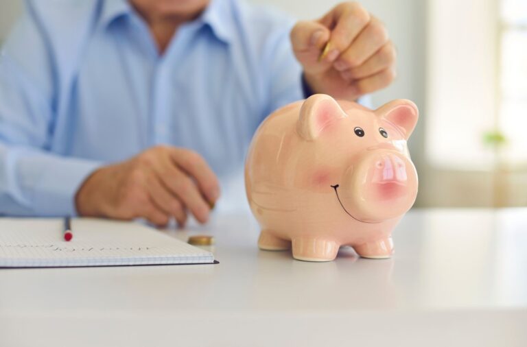 Día Mundial del Ahorro: de la alcancía a las plataformas digitales