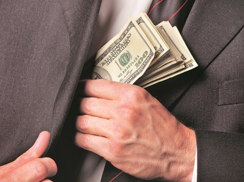 Para freelancers y empresas: analizan más acceso a cobrar en dólares