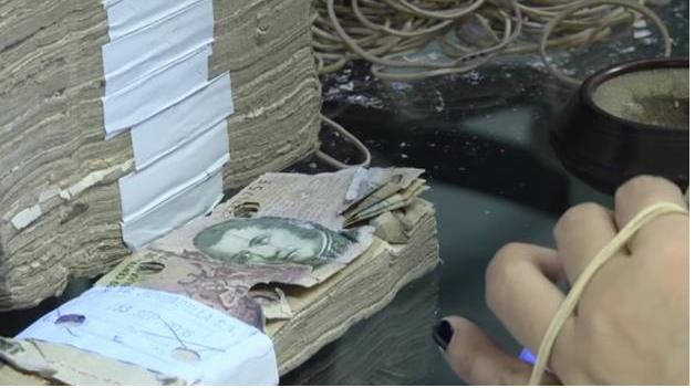 Billetes fantasma: se acumulan en los bancos, no pueden usarse ni tampoco destruirse