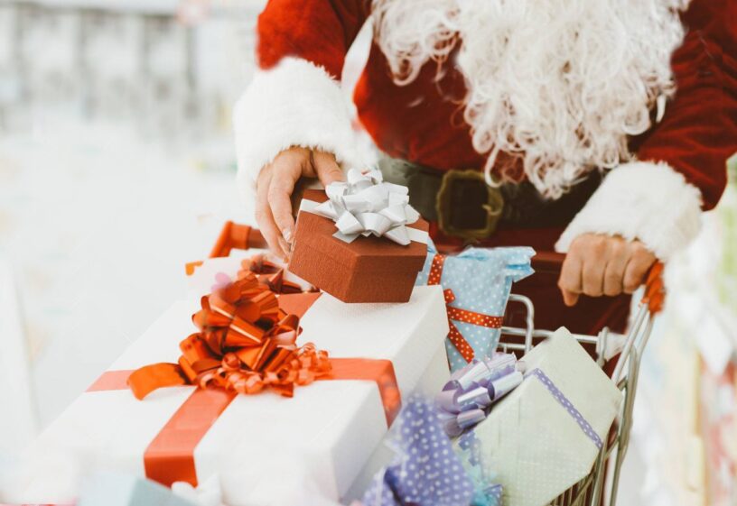 Dólar “Papá Noel”: por cobertura para las Fiestas, el blue saltó a $ 204