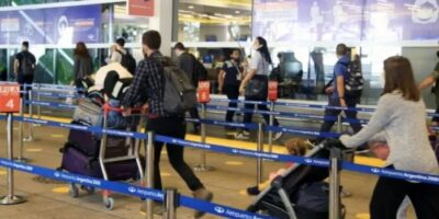 Tarifazo aéreo en vacaciones de invierno: los pasajes de las low-cost subirán al menos 50%