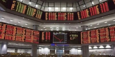 Crisis financiera: acciones de bancos europeos se hunden tras compra de Credit Suisse