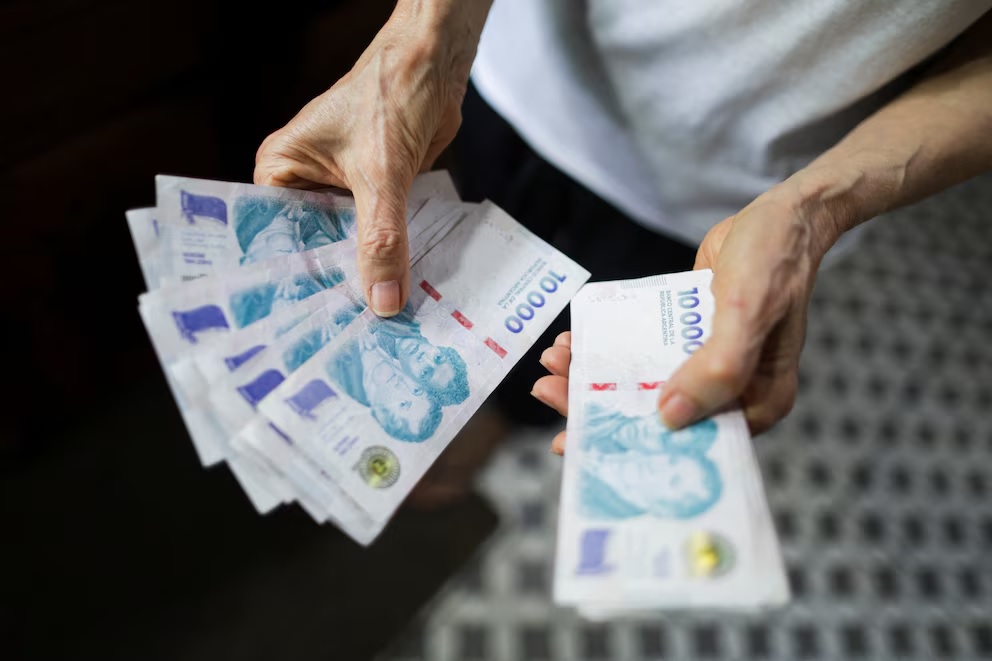 Por las tasas bajas y el dólar estable, se duplicó el uso del instrumento más eficaz para protegerse contra la inflación